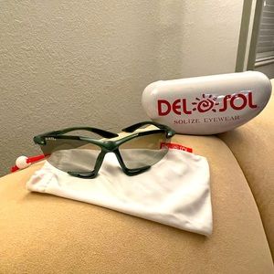 Del Sol brand Color Changing Frames, Sports Sunglasses new.  Retired model